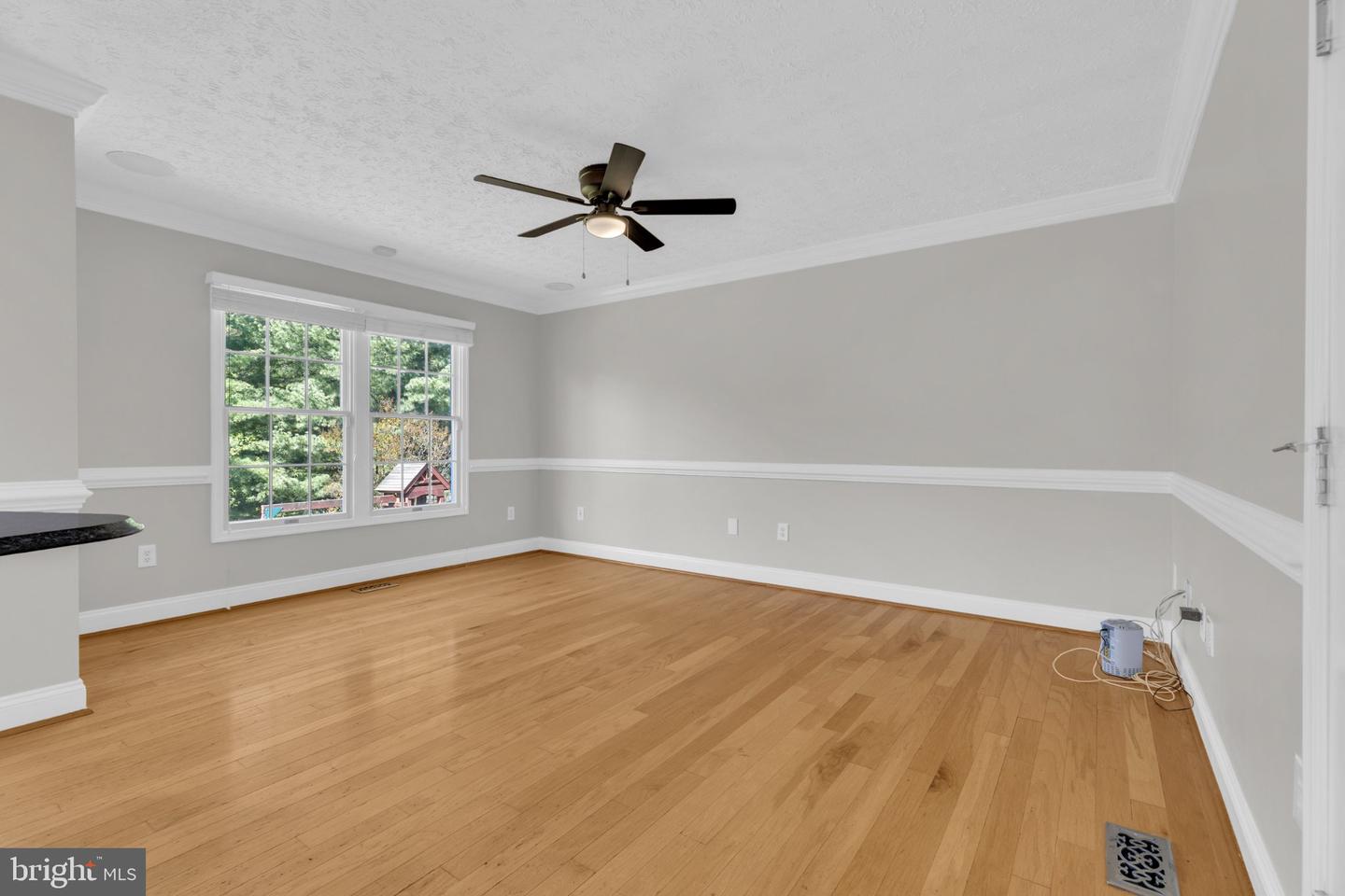 9392 Sewall Ave Property Photo 12