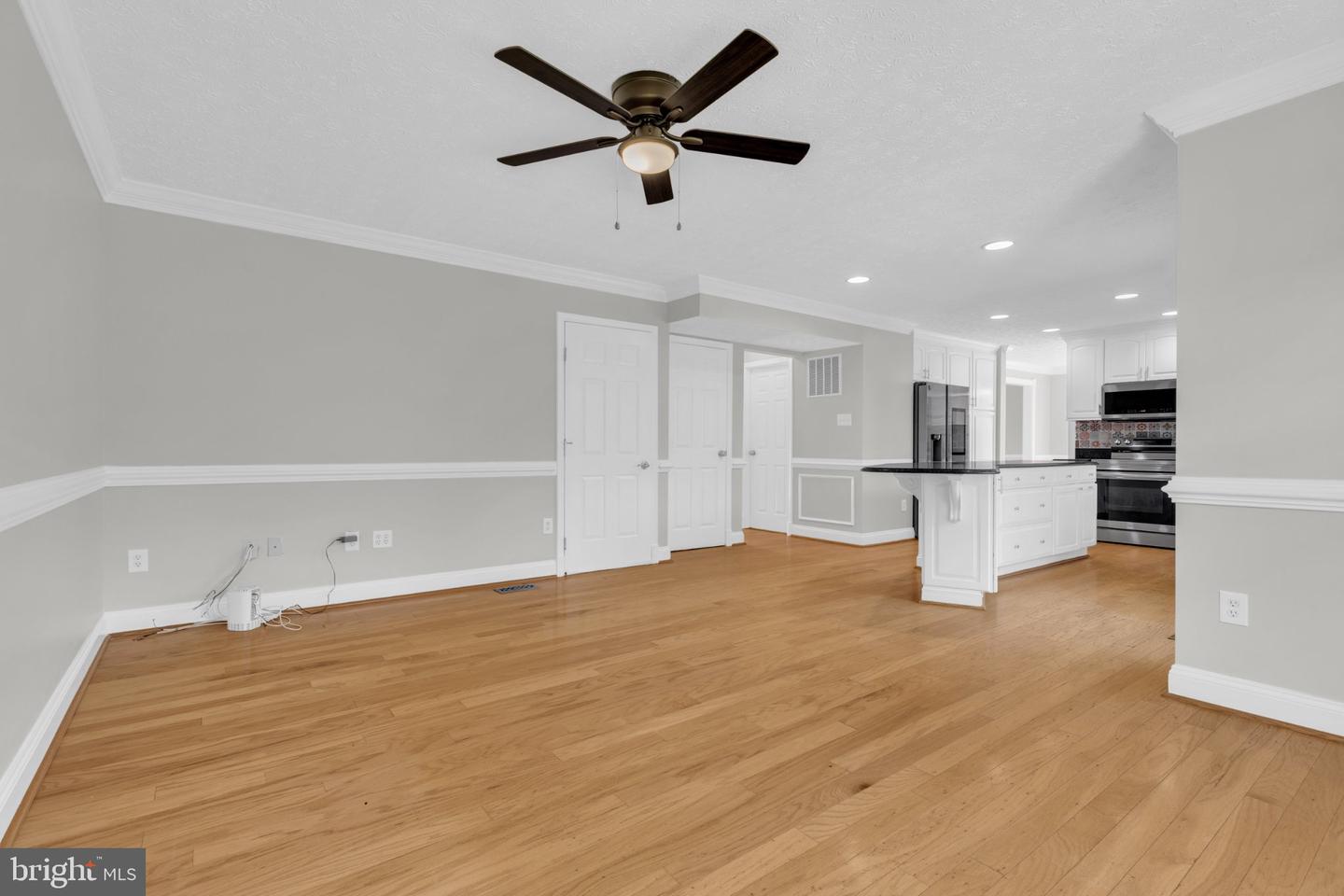 9392 Sewall Ave Property Photo 13