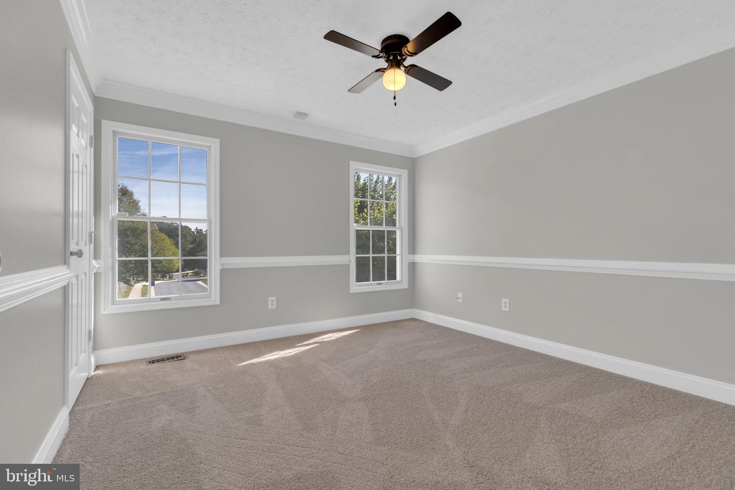 9392 Sewall Ave Property Photo 23