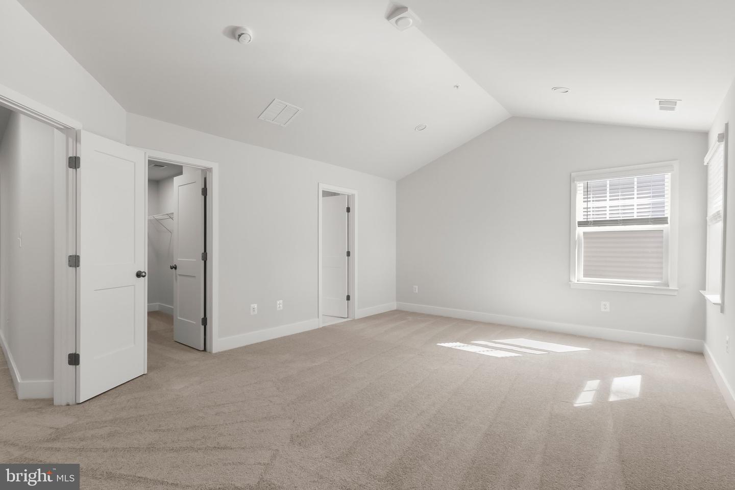 9324 Meredith Ave Property Photo 26