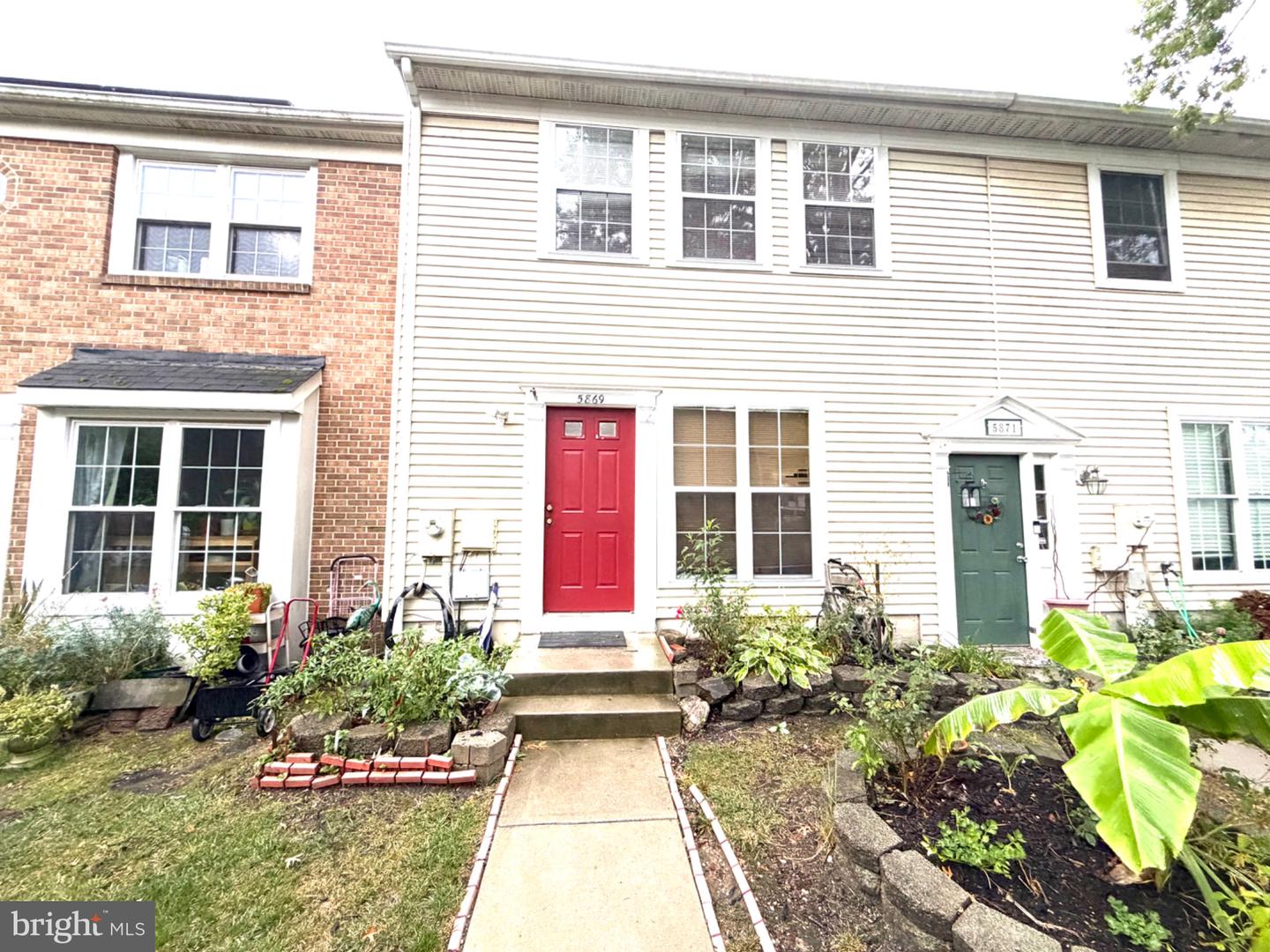5869 ROWANBERRY DR #A 32 Property Photo 1