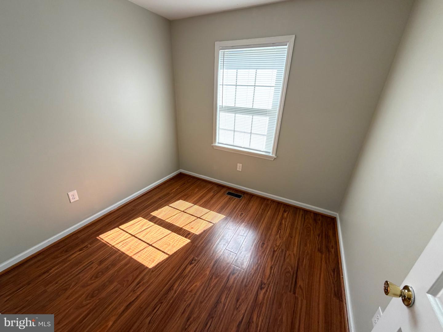 5869 Rowanberry Dr #a 32 Property Photo 11