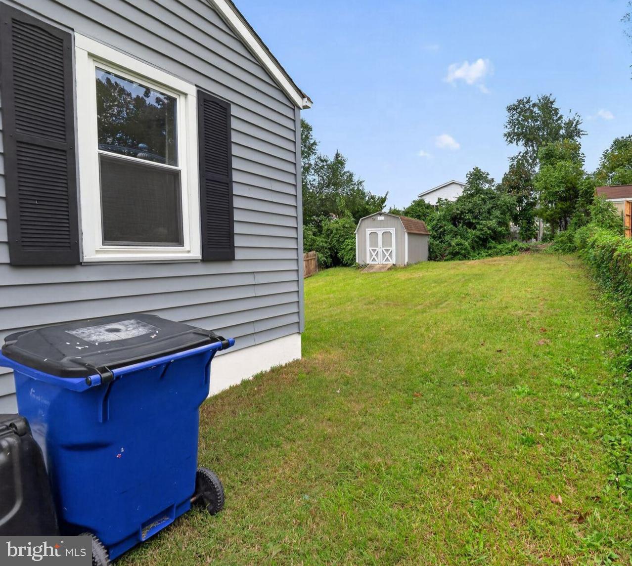 6353 Euclid Ave Property Photo 25
