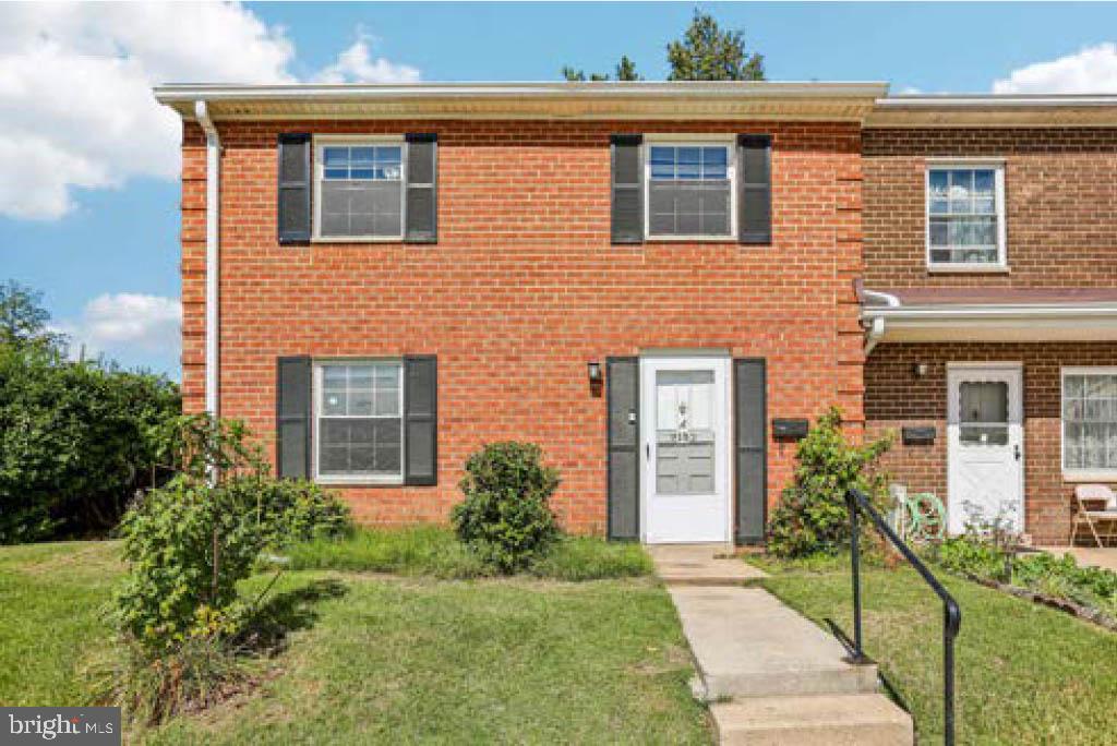 9185 HITCHING POST LN #A Property Photo 1