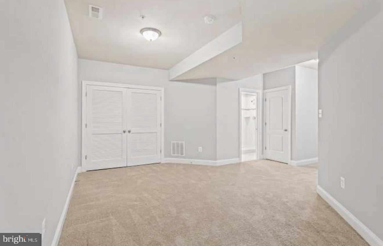 9252 Homestretch Ct Property Photo 11