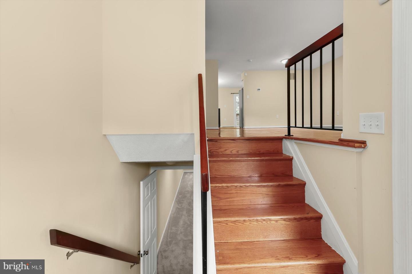 7465 Swan Point Way #4-8 Property Photo 3