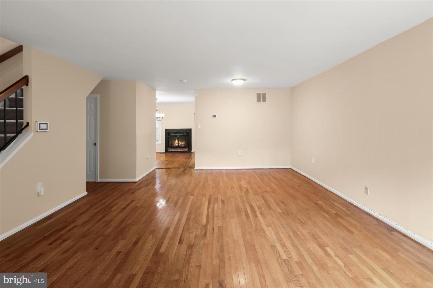 7465 Swan Point Way #4-8 Property Photo 10