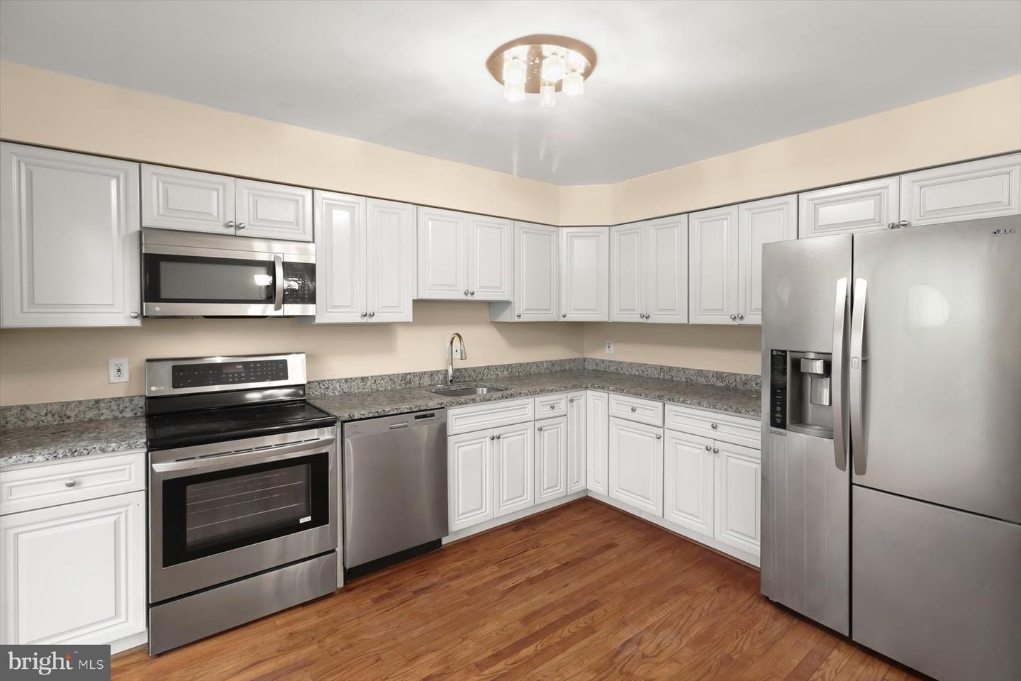 7465 Swan Point Way #4-8 Property Photo 12