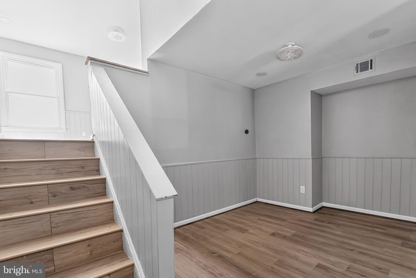 9342 Canterbury Rdng #11 Property Photo 10