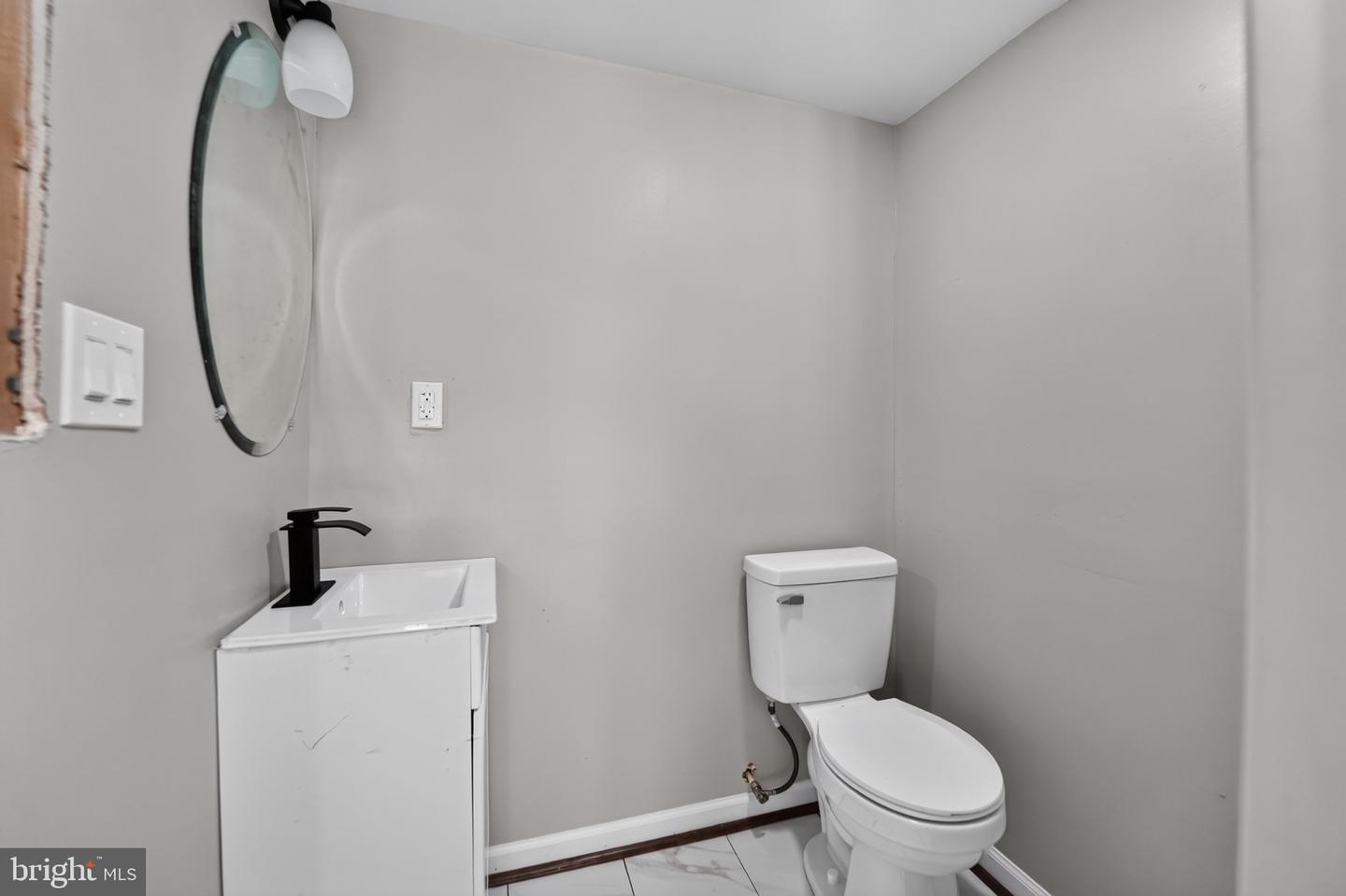 9342 Canterbury Rdng #11 Property Photo 38