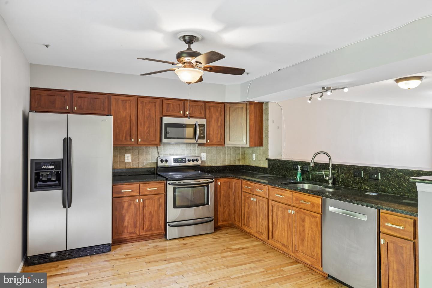 6175 Silver Arrows Way Property Photo 14