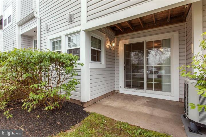 8348 Montgomery Run Rd #d Property Photo 15