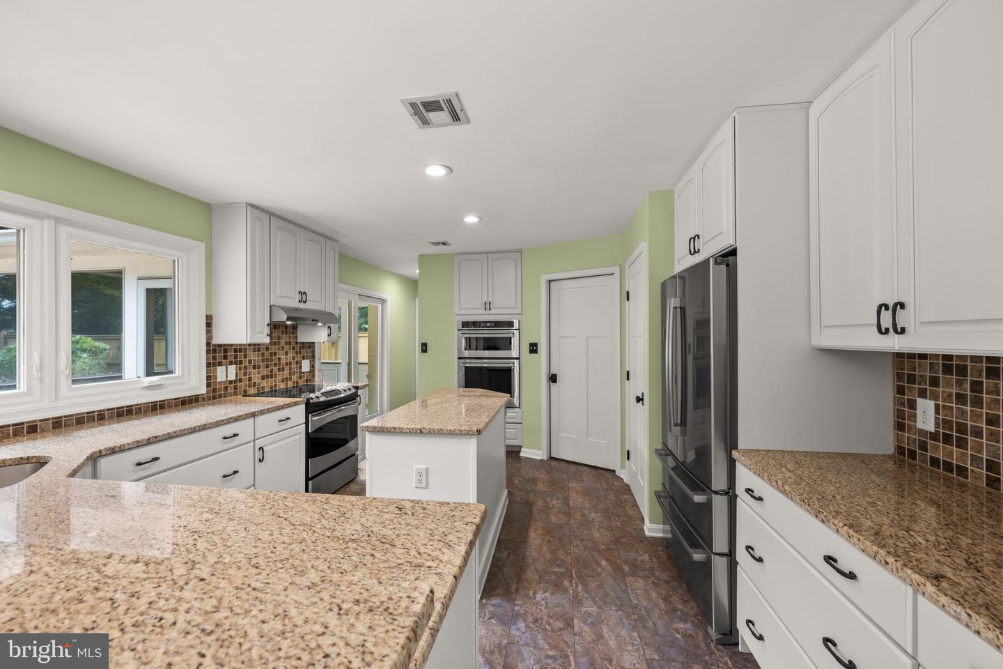 11697 Wayneridge St Property Photo 11
