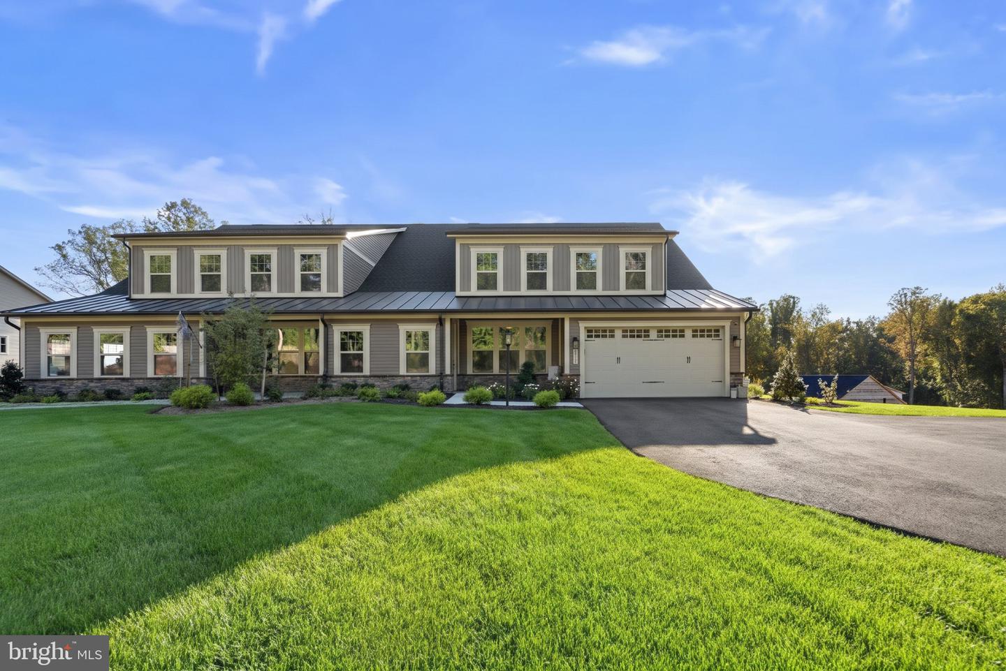 8547 Lallybroch Lane Property Photo 1