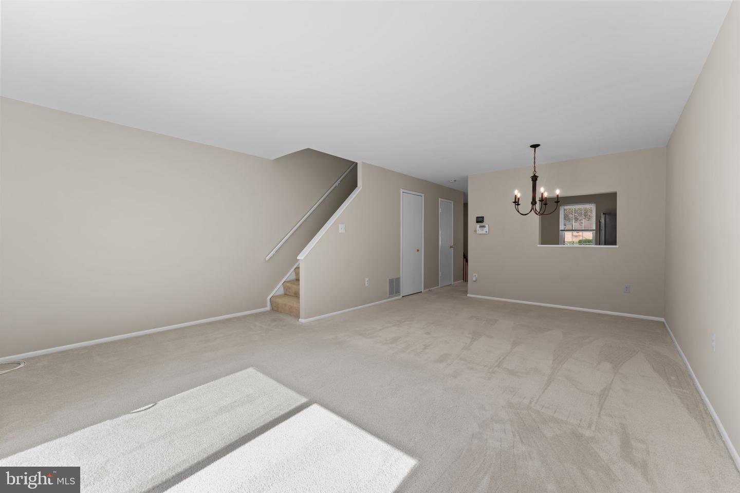 9707 Early Spring Way Property Photo 5