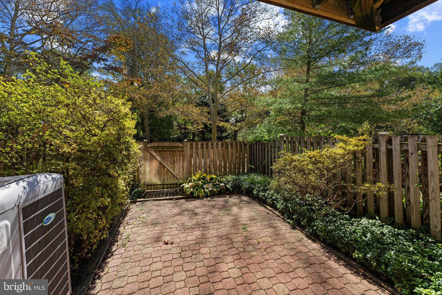 9707 Early Spring Way Property Photo 28