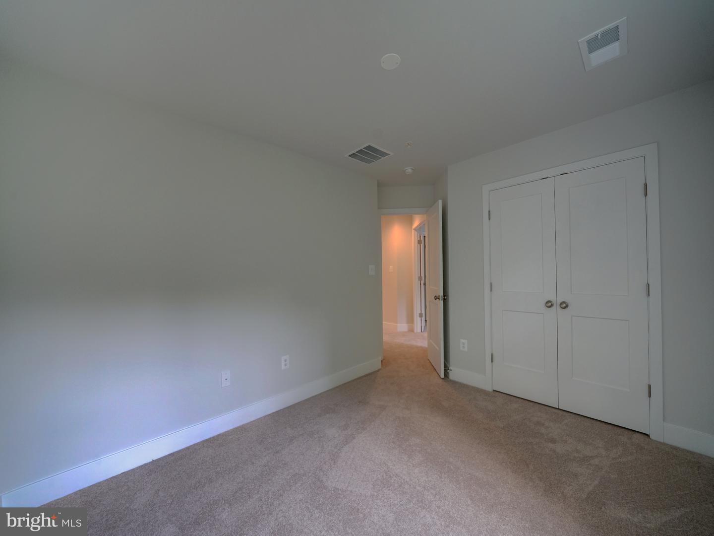 9429 Fairview Ave Property Photo 33