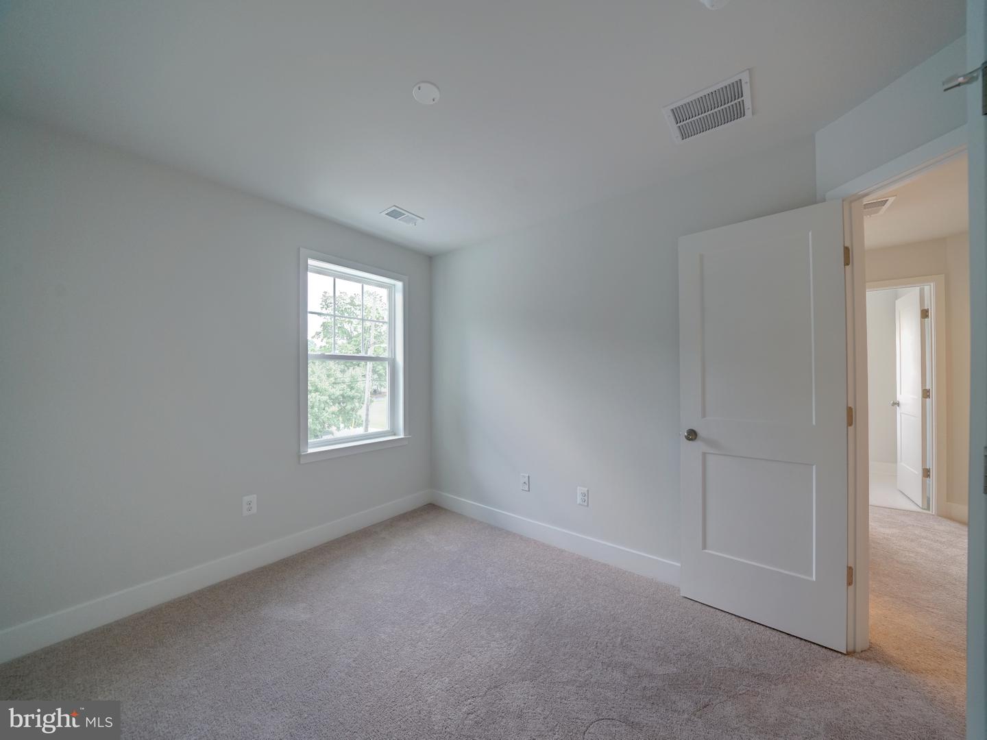 9429 Fairview Ave Property Photo 35