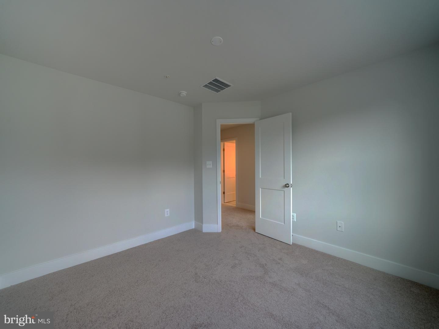 9429 Fairview Ave Property Photo 38