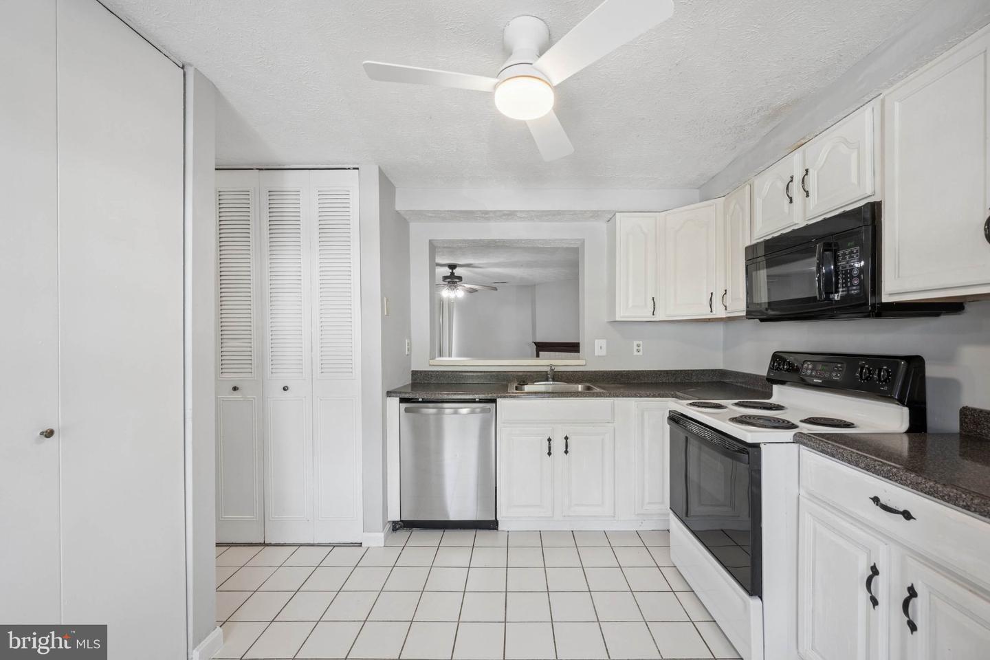 9547 Quarry Bridge Ct Property Photo 15