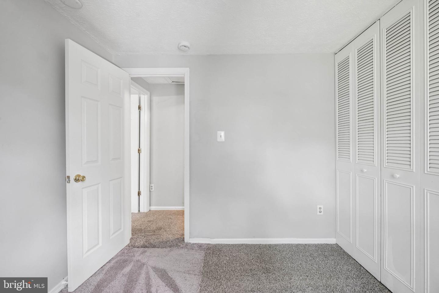 9547 Quarry Bridge Ct Property Photo 24