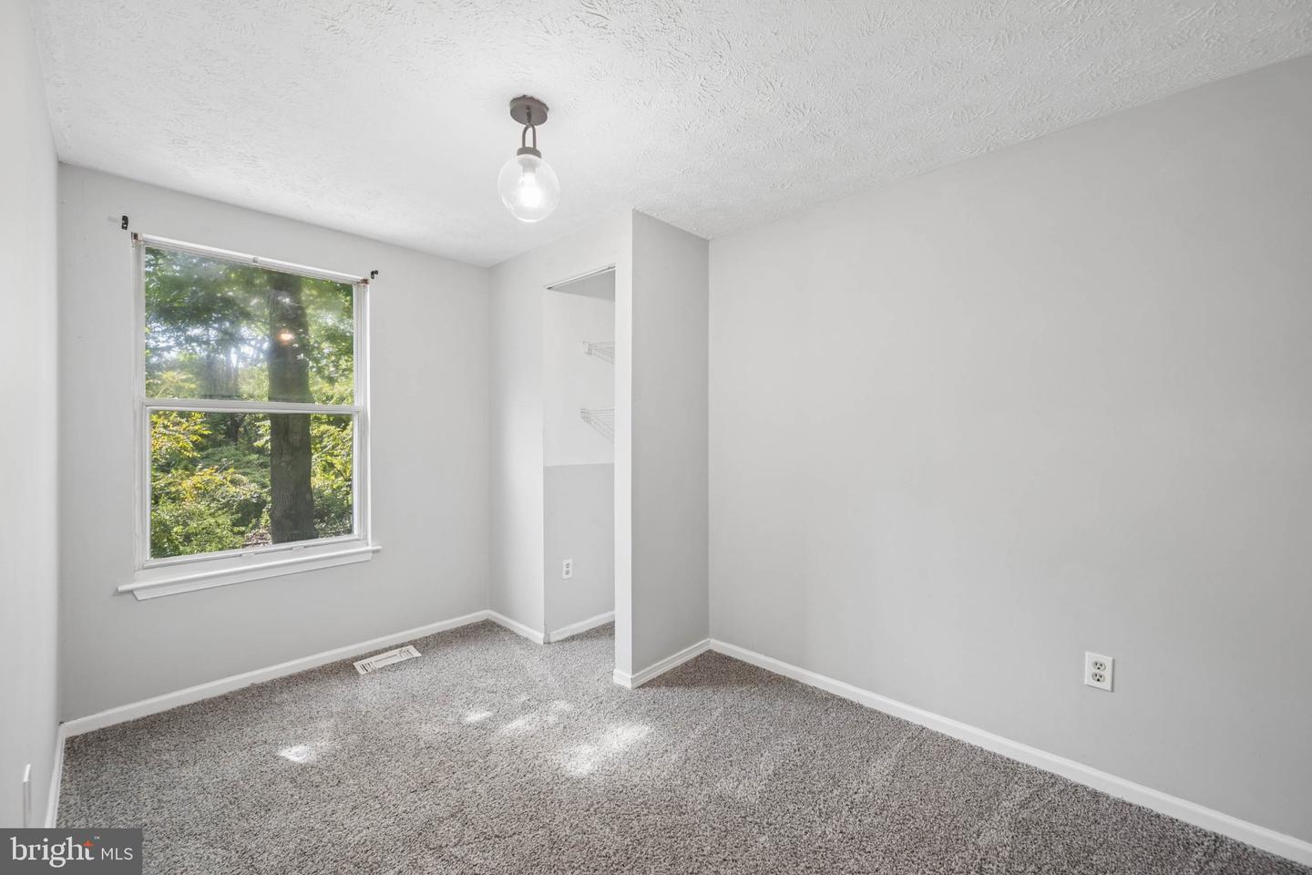 9547 Quarry Bridge Ct Property Photo 25