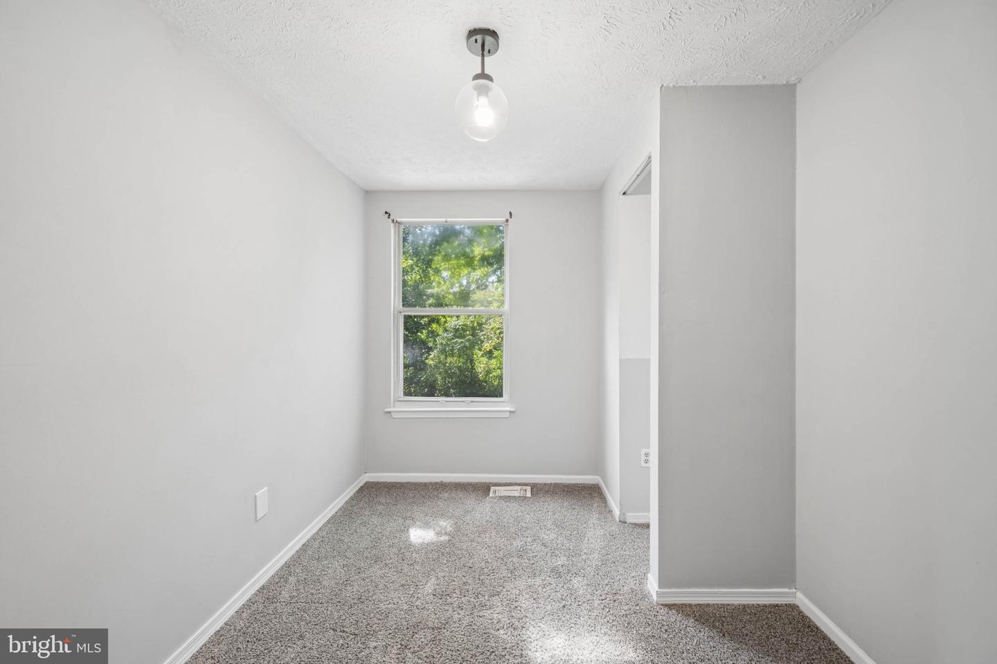 9547 Quarry Bridge Ct Property Photo 26