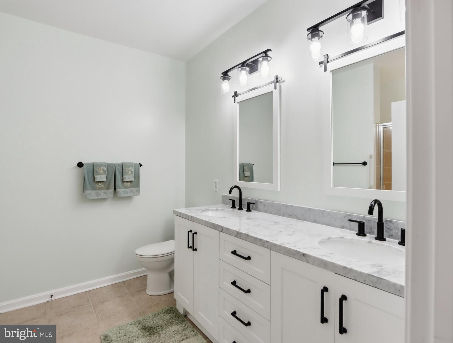 6150 Shadywood Rd #301 Property Photo 18