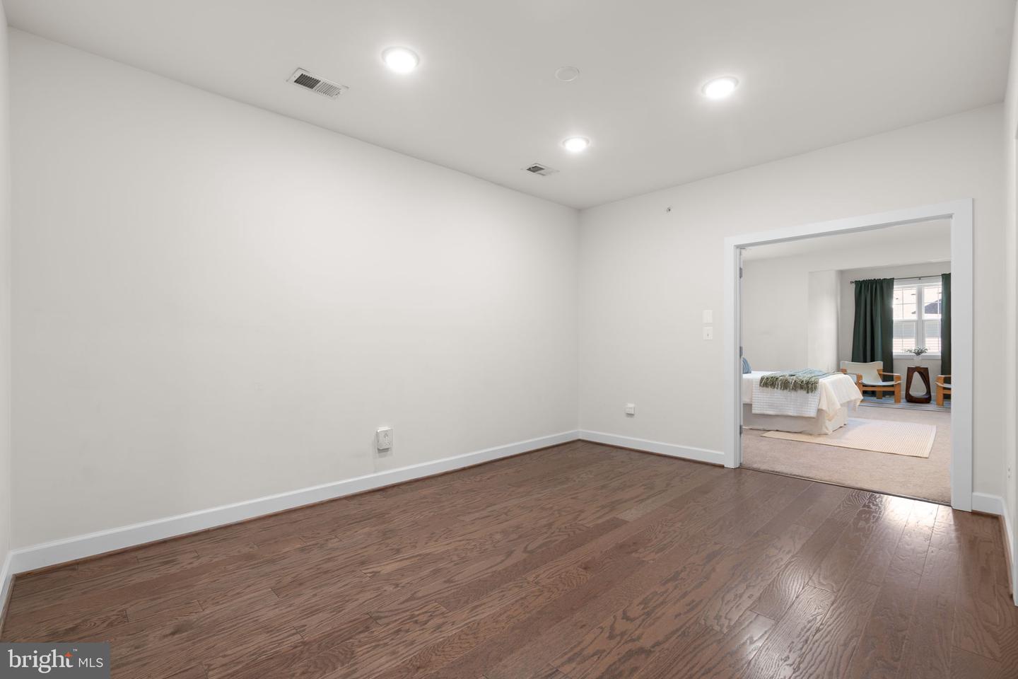 2609 Vardon Ln Property Photo 23