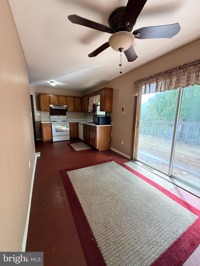 2814 Southview Rd Property Photo 6