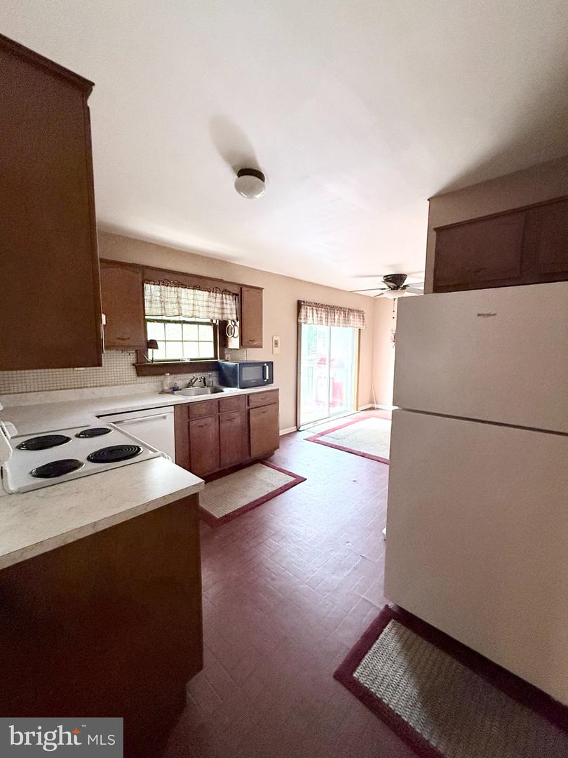 2814 Southview Rd Property Photo 7