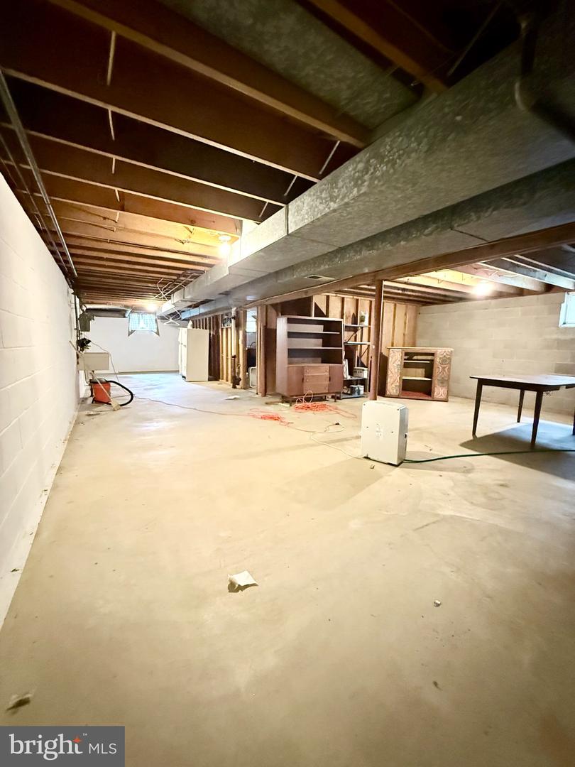 2814 Southview Rd Property Photo 18