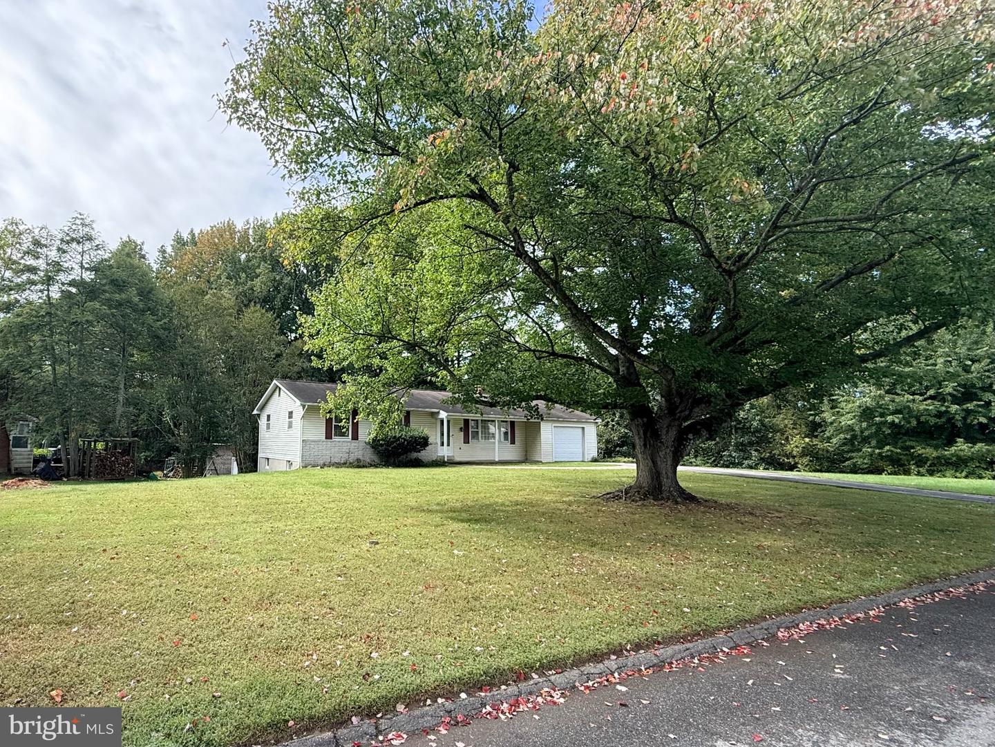 2814 Southview Rd Property Photo 23
