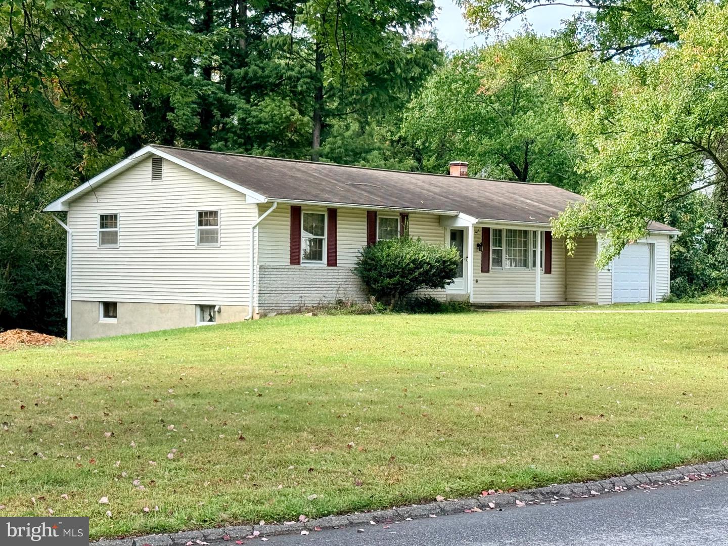 2814 Southview Rd Property Photo 27
