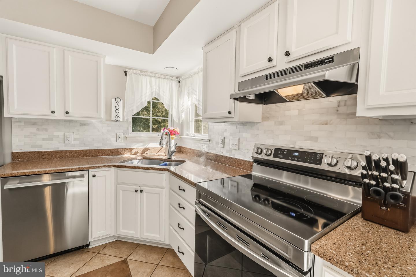 6385 Hanover Rd Property Photo 17