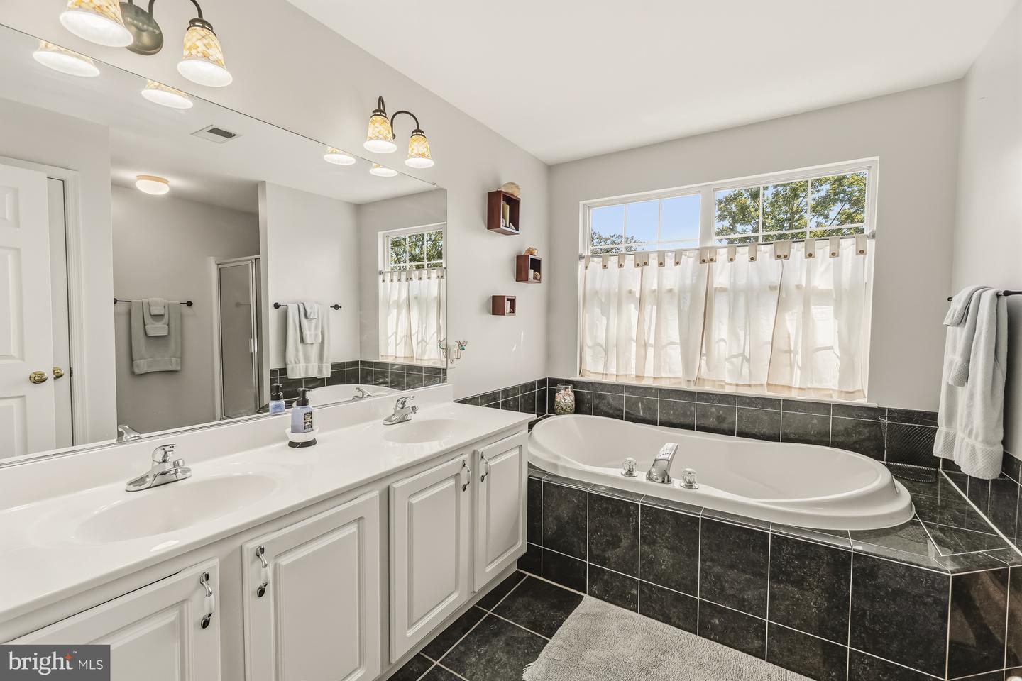 6385 Hanover Rd Property Photo 40