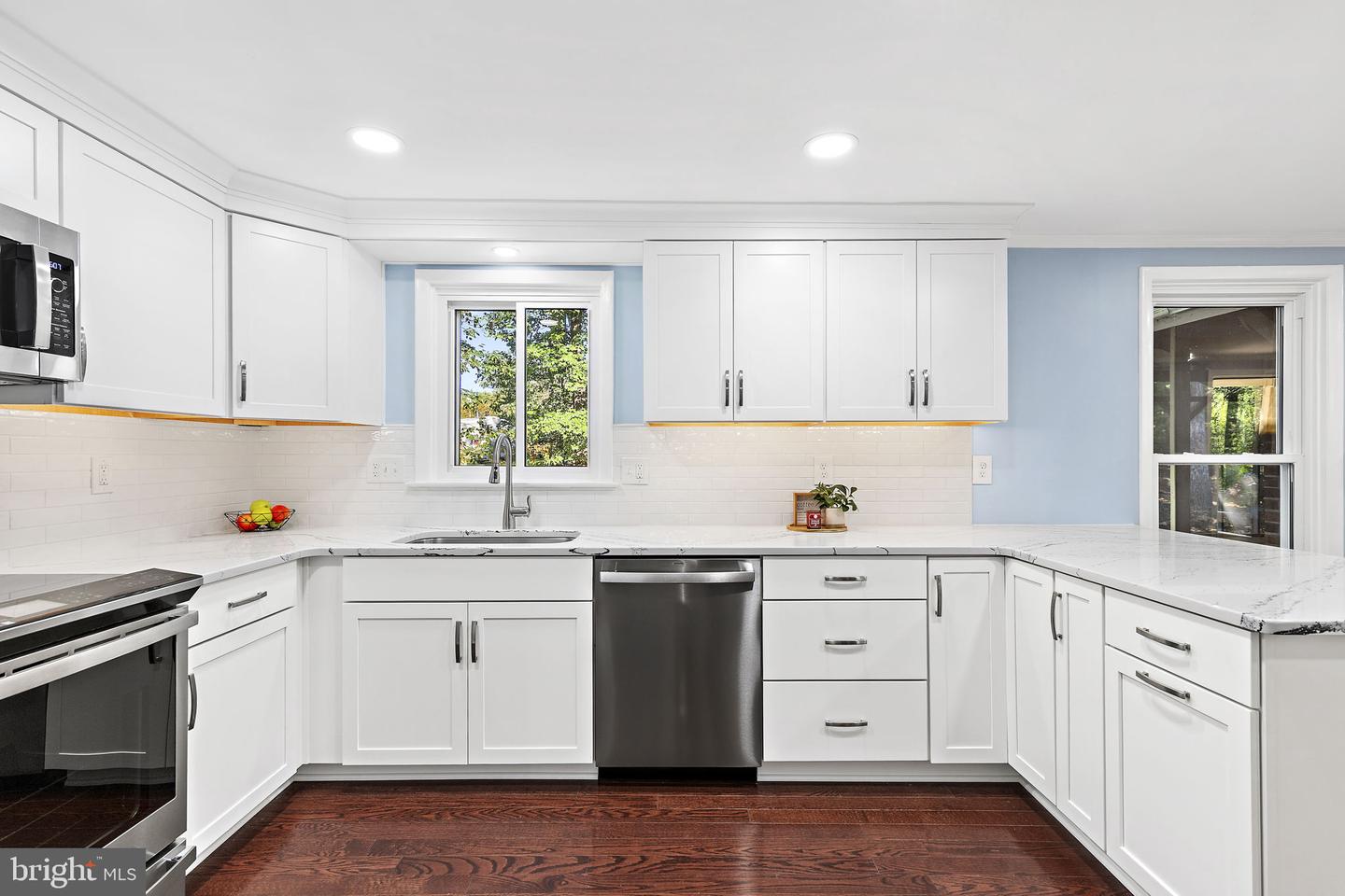 10384 Launcelot Ln Property Photo 13