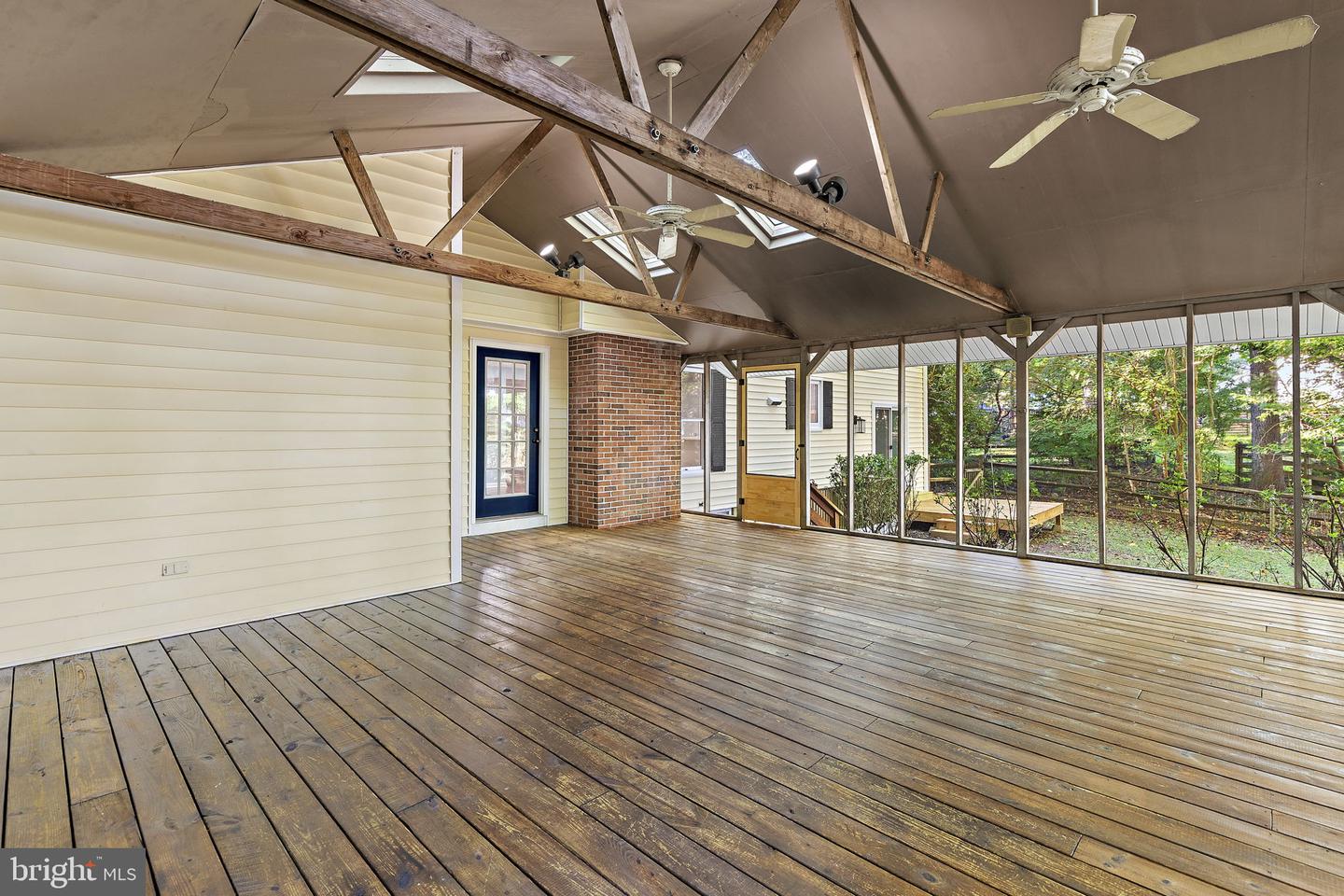 10384 Launcelot Ln Property Photo 37