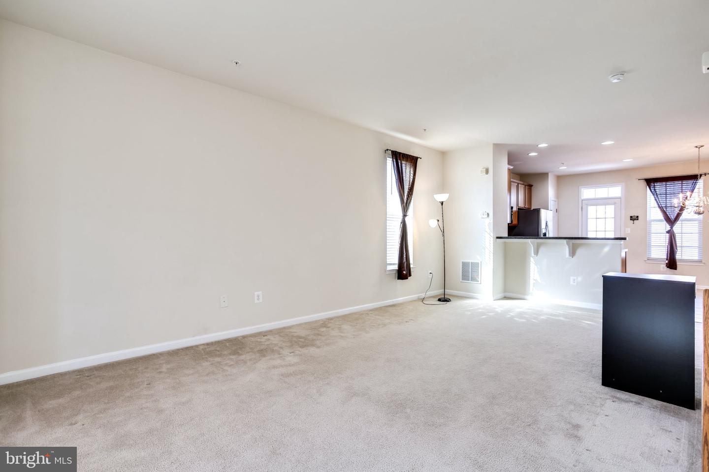 7125 Penny Ln Property Photo 8