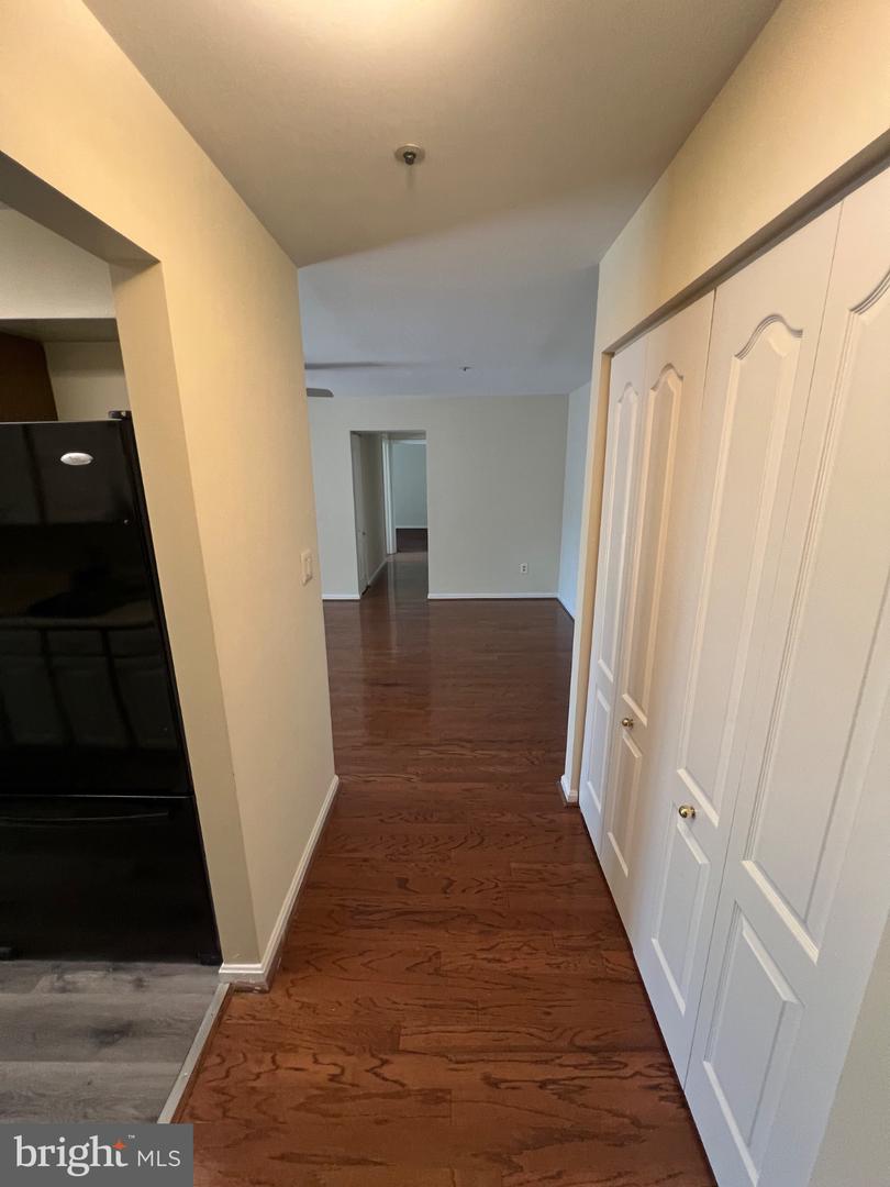 8330 Montgomery Run Rd #e Property Photo 3