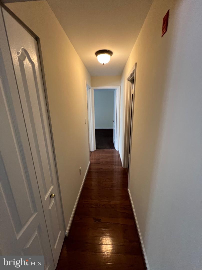 8330 Montgomery Run Rd #e Property Photo 10