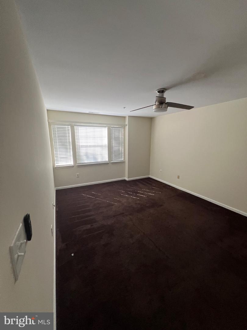 8330 Montgomery Run Rd #e Property Photo 15