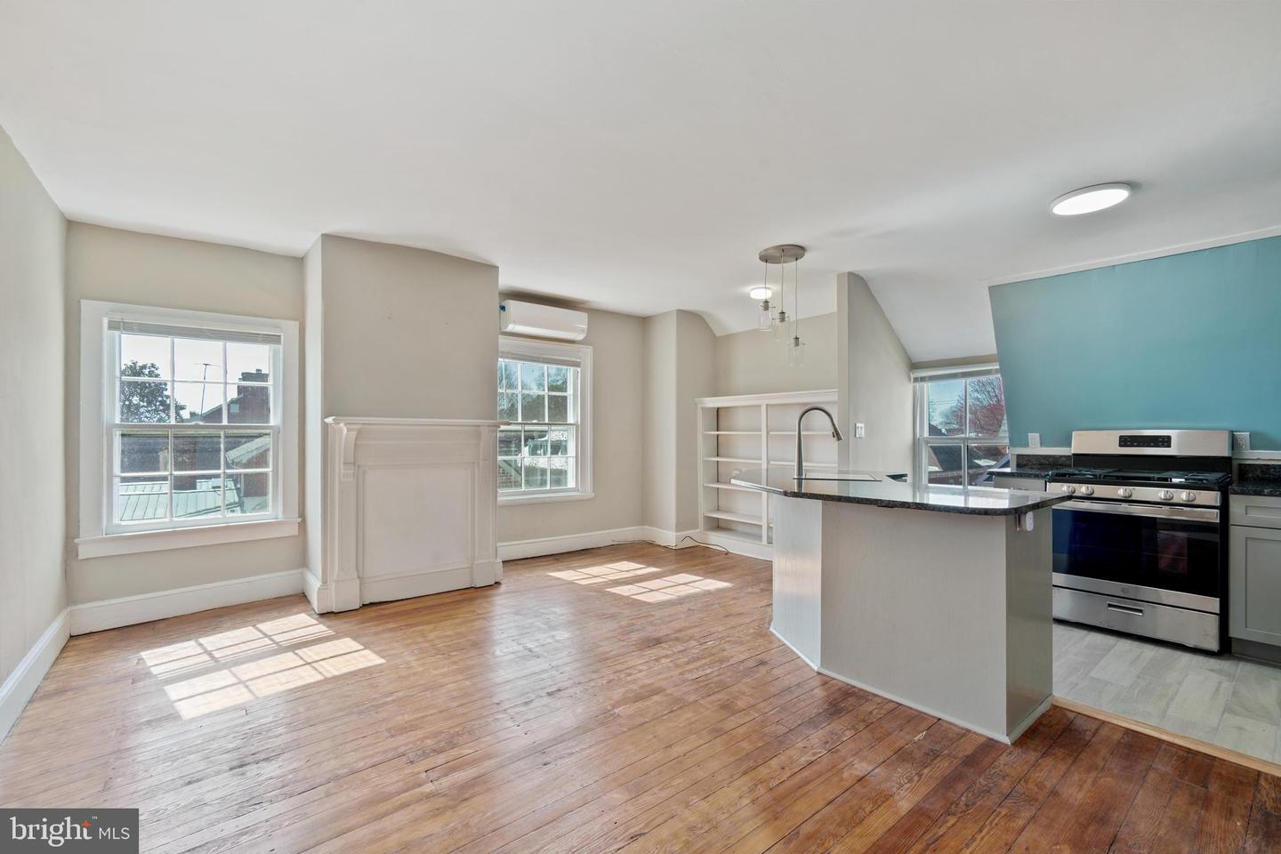 117 N Water St N #3b Property Photo 1