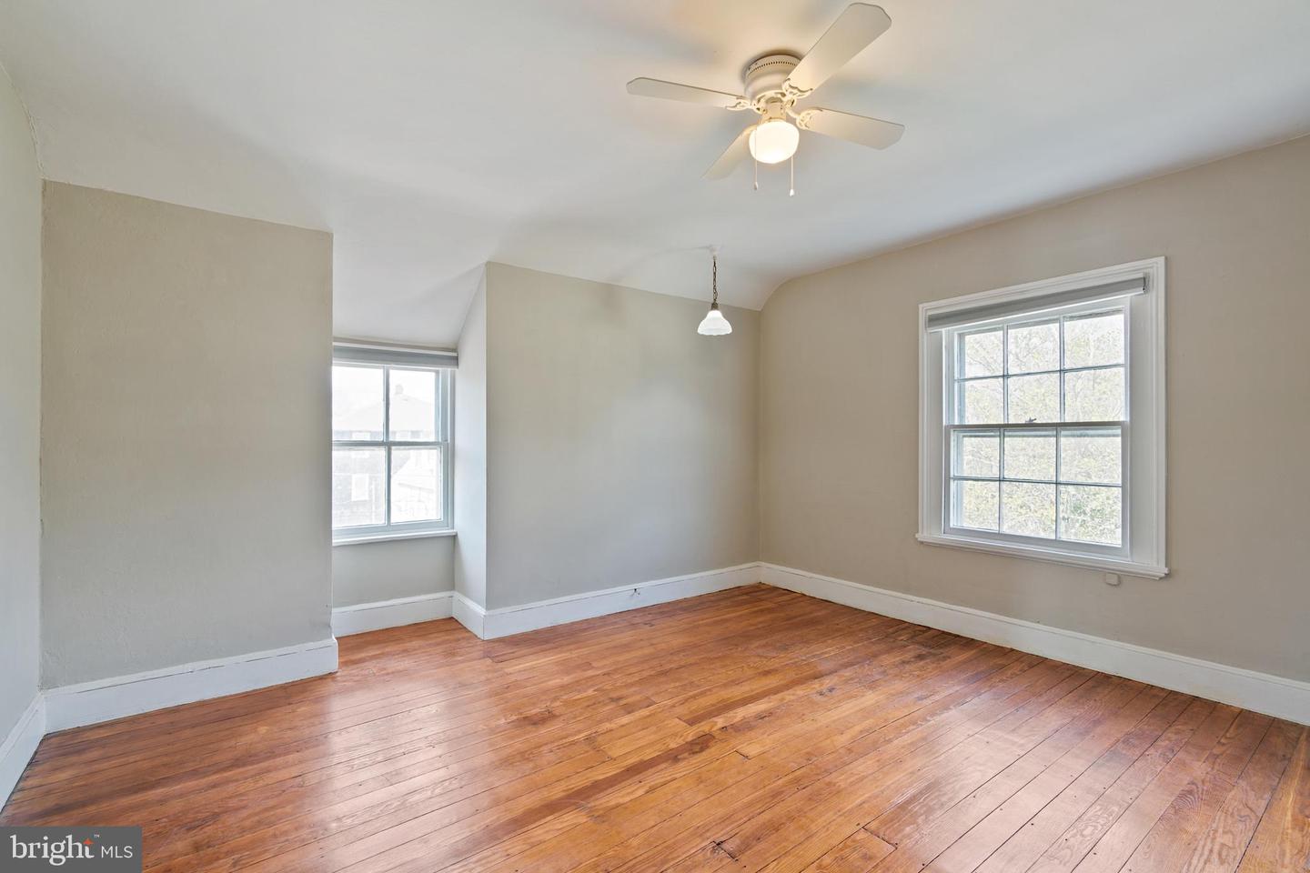 117 N Water St N #3b Property Photo 8