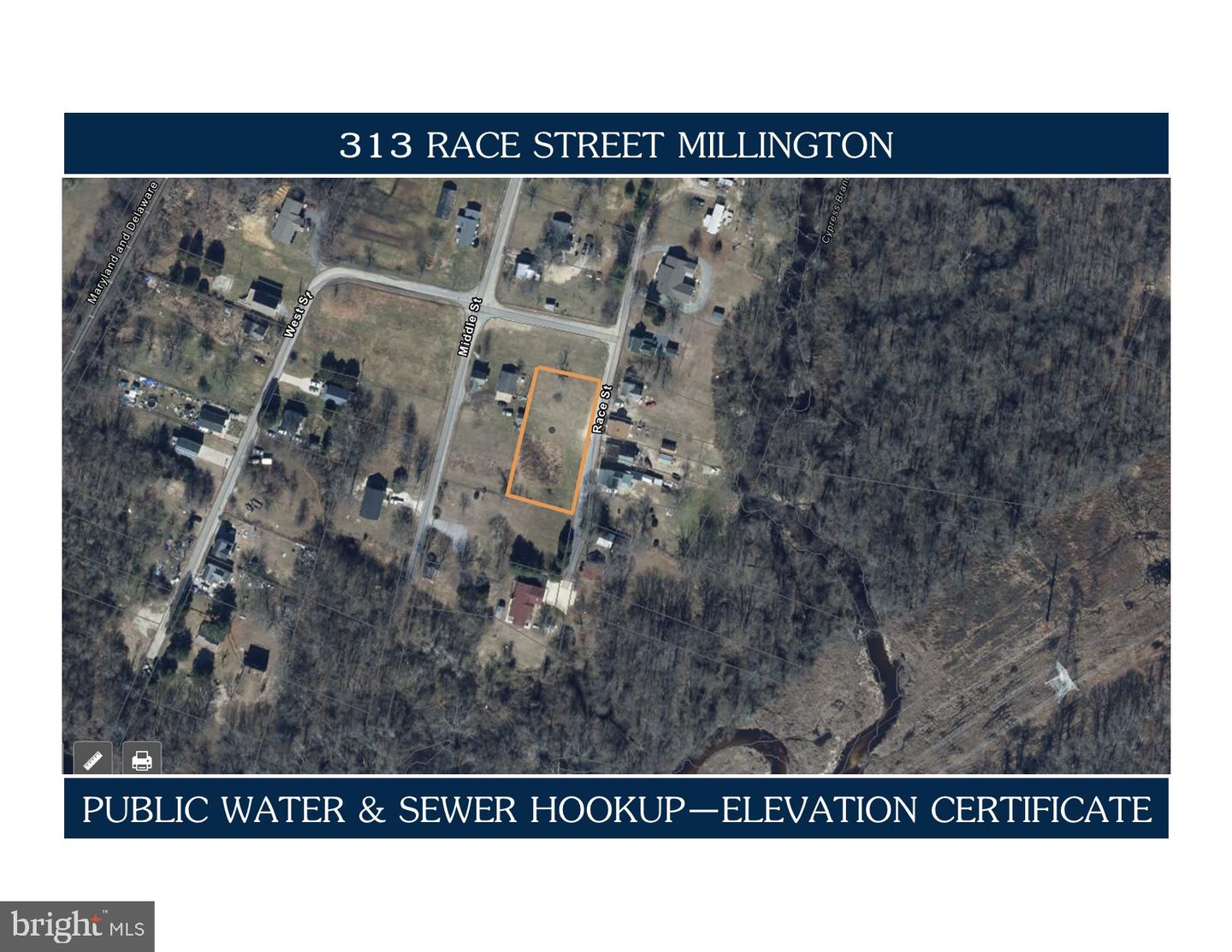 313 Race St Property Photo