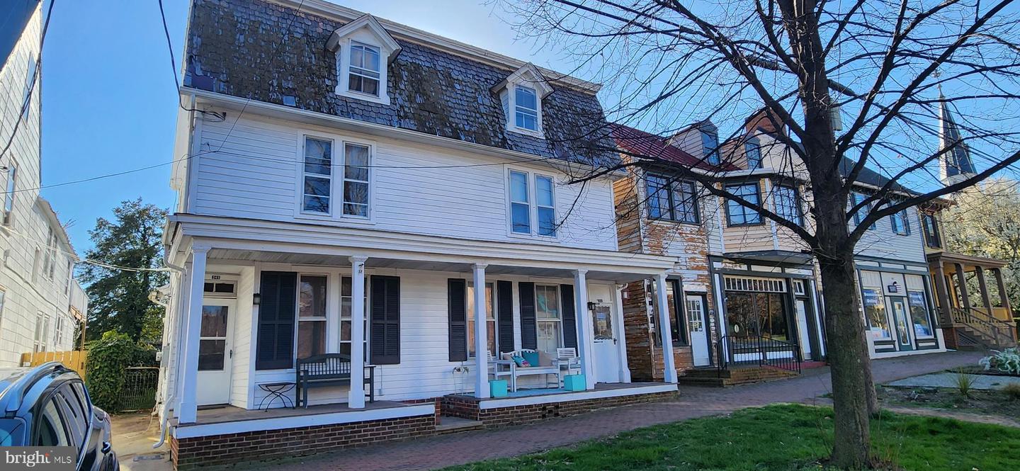 349 High St Property Photo 3