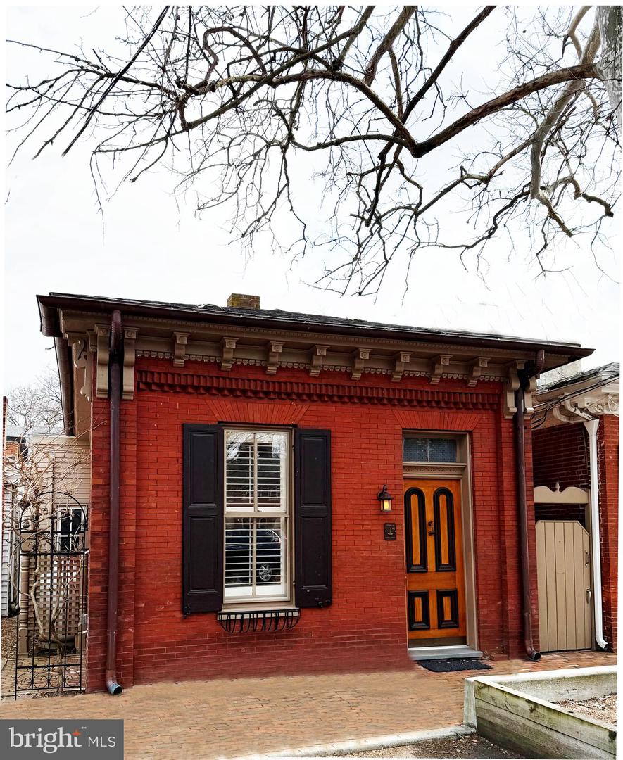 117 Court St Property Photo