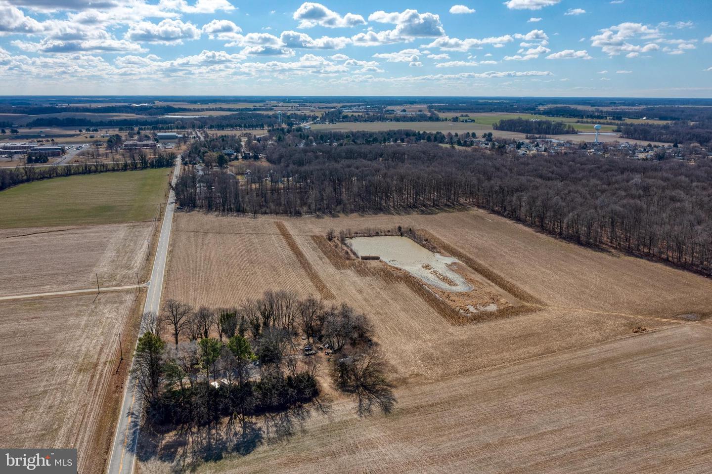 25051 Smithville Rd Property Photo