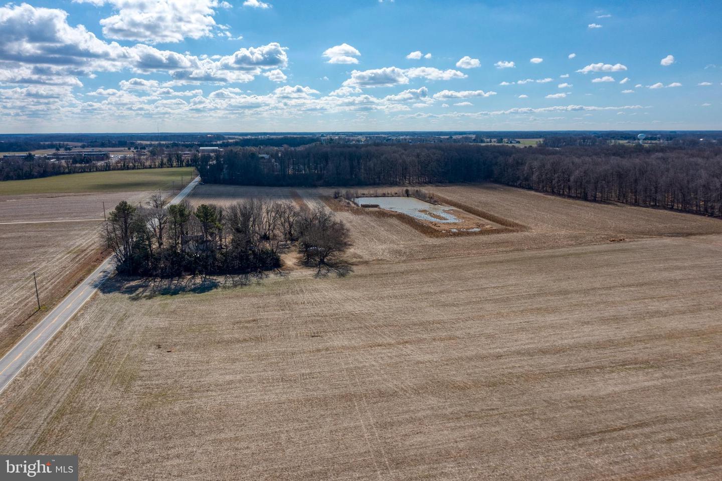 25051 Smithville Rd Property Photo