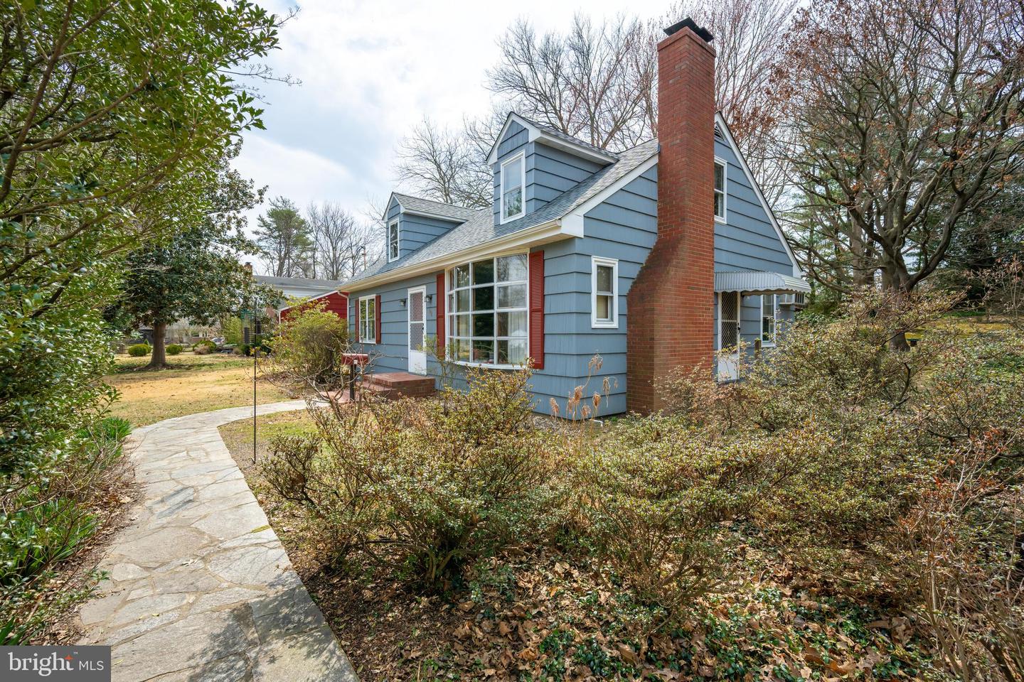 306 Cedar St Property Photo